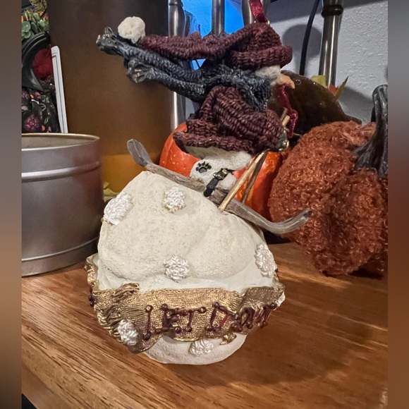 Collectible Boyd’s bears Christmas ornament.  Let it snow.  Numbered 1997. - Picture 5 of 6